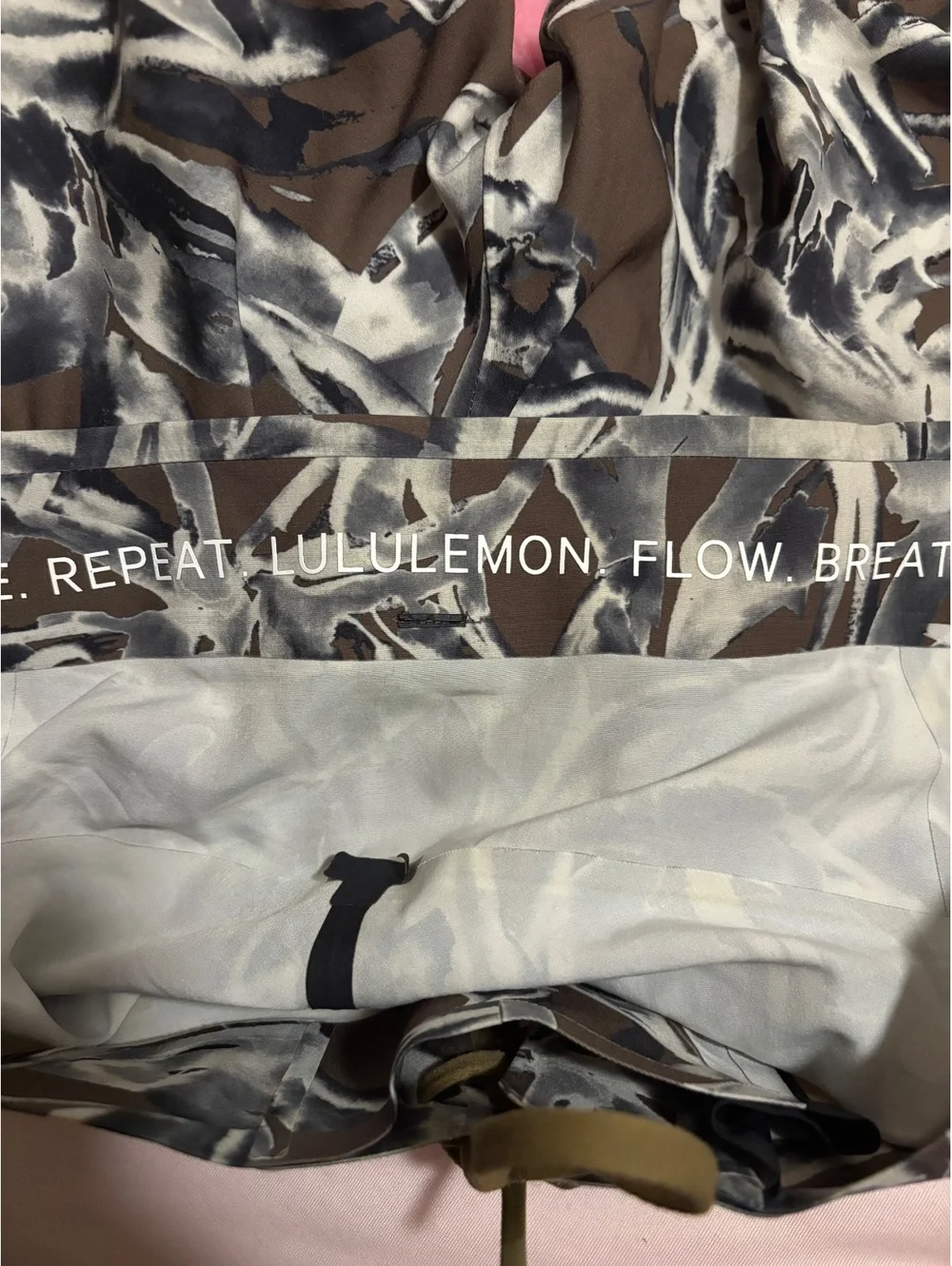 Lululemon Men's Swim Shorts Size 36 Brown Abstract Print